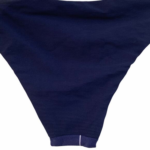 Maaji Margarita Flirt Floral Reversible Mid Rise‎ Bikini Bottom Medium - Picture 5 of 10